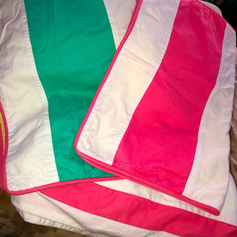 Southern tide bedskirt and matching shams